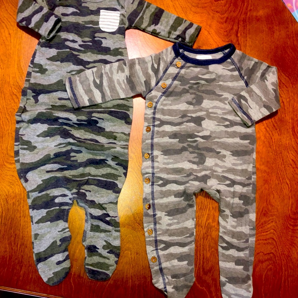 2 pair camo pjs 0-3M